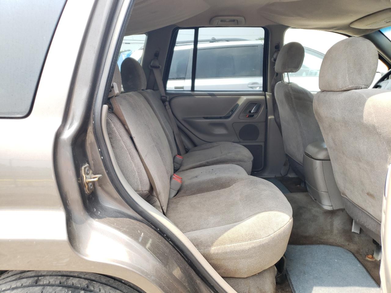 2000 Jeep Grand Cherokee Laredo VIN: 1J4G248S0YC331140 Lot: 53976134