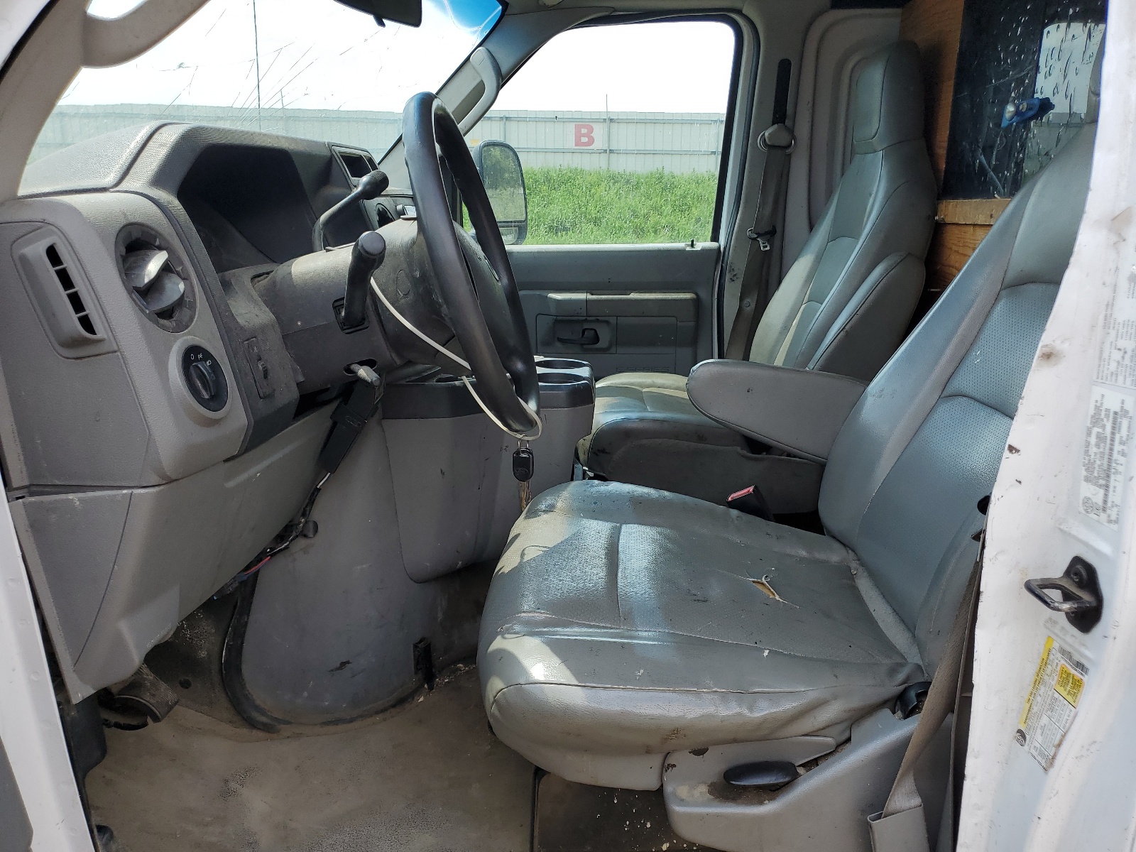 1FTNE2EW5BDA02886 2011 Ford Econoline E250 Van