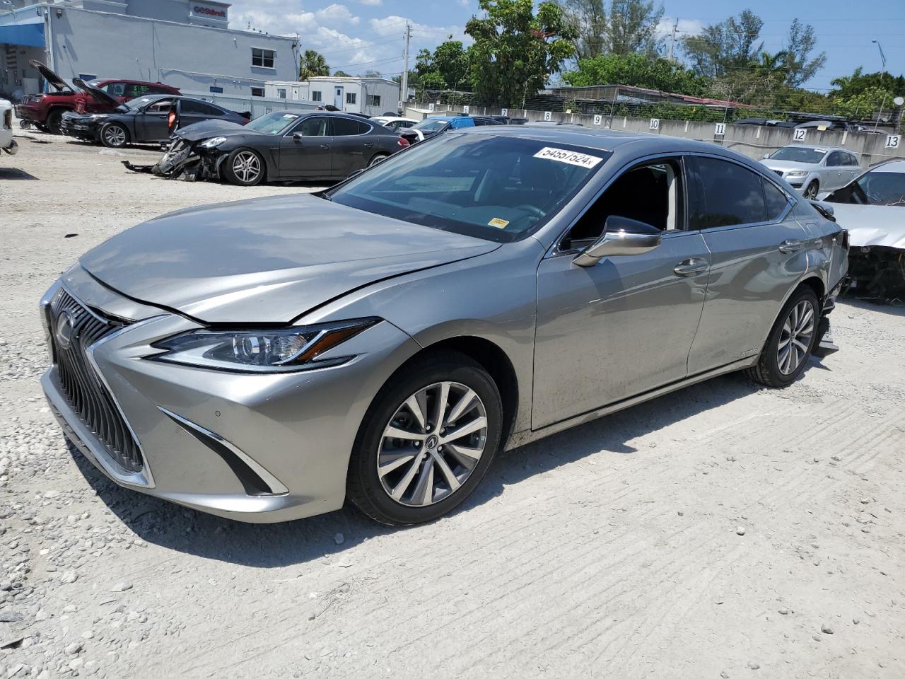 2021 LEXUS ES300