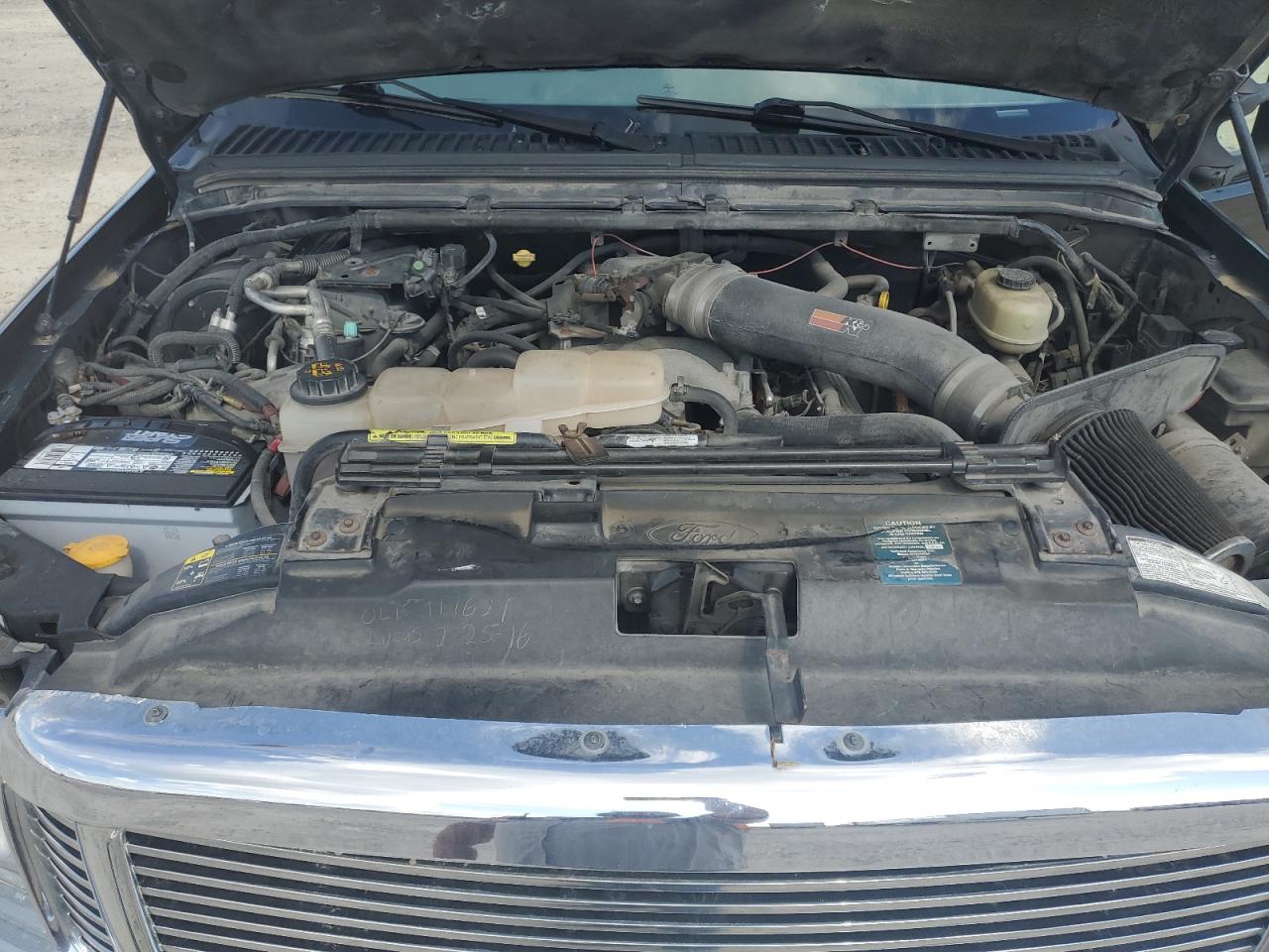 2002 Ford Excursion - Image 12