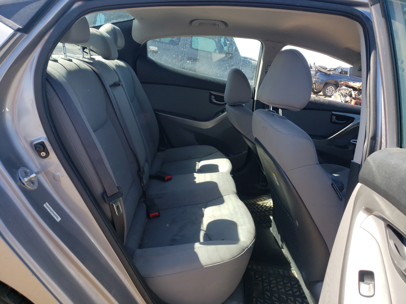 KMHDH4AE4CU407078 2012 Hyundai Elantra Gls