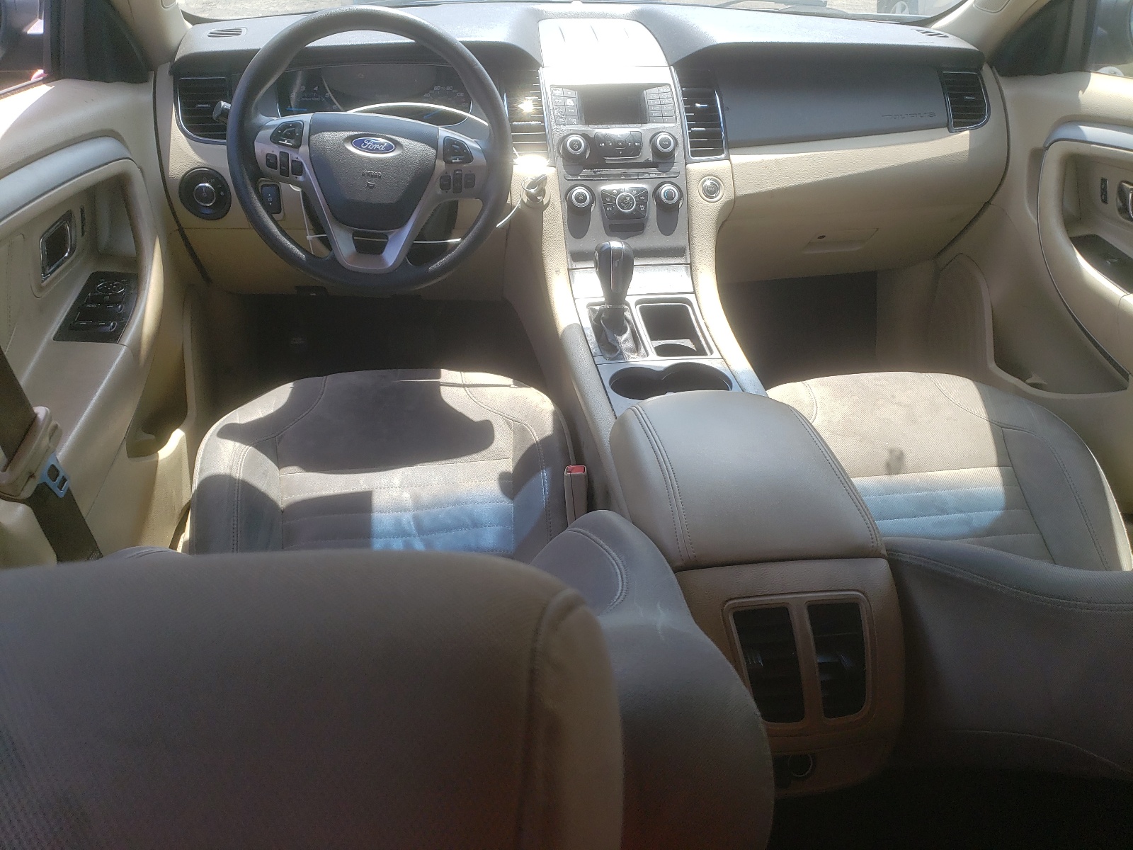 1FAHP2D8XFG166767 2015 Ford Taurus Se