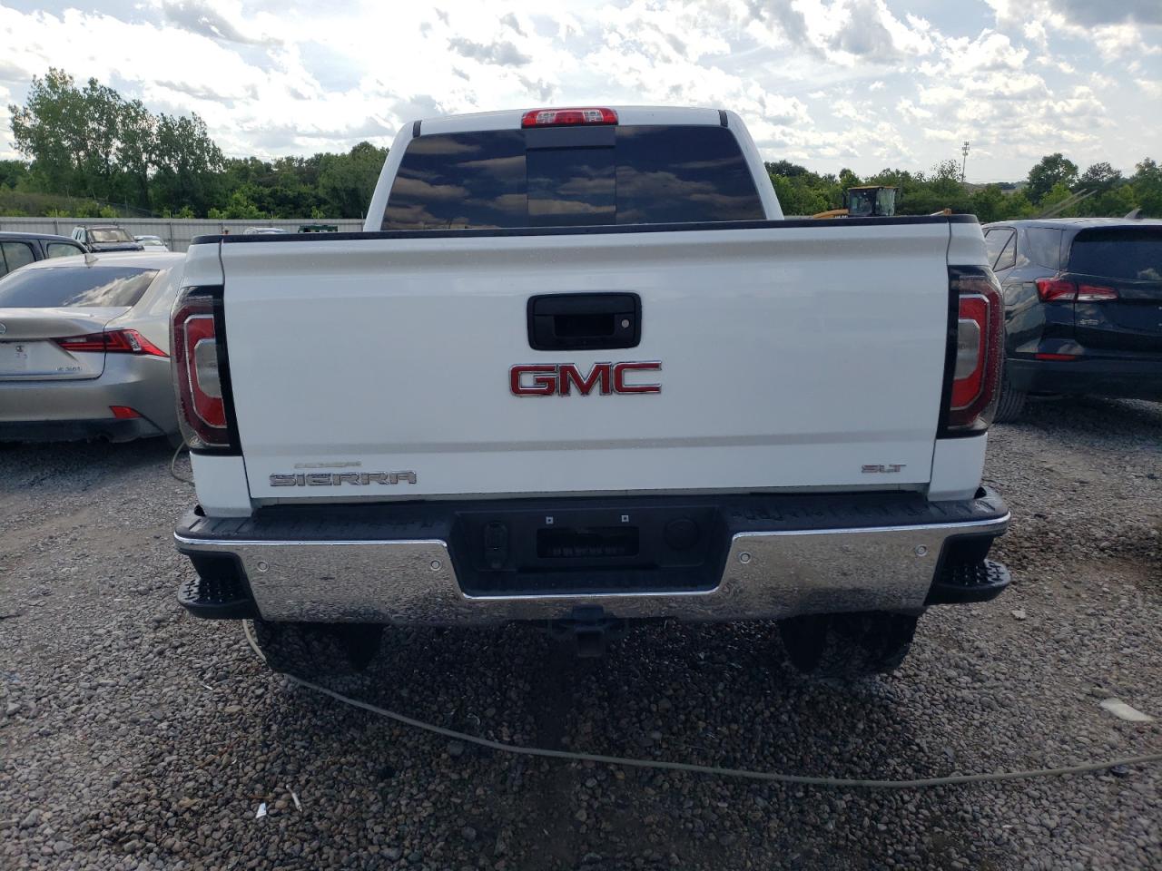 2018 GMC Sierra - Image 6