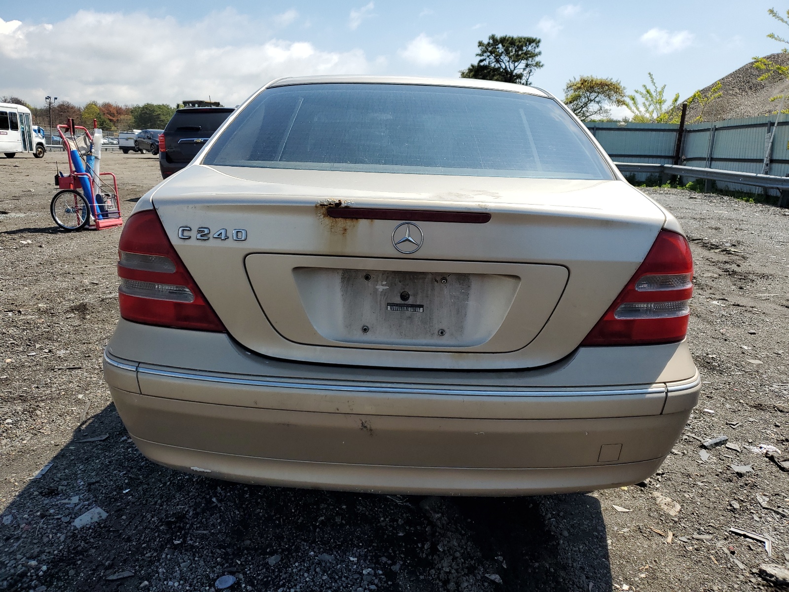 WDBRF61JX2E004738 2002 Mercedes-Benz C 240