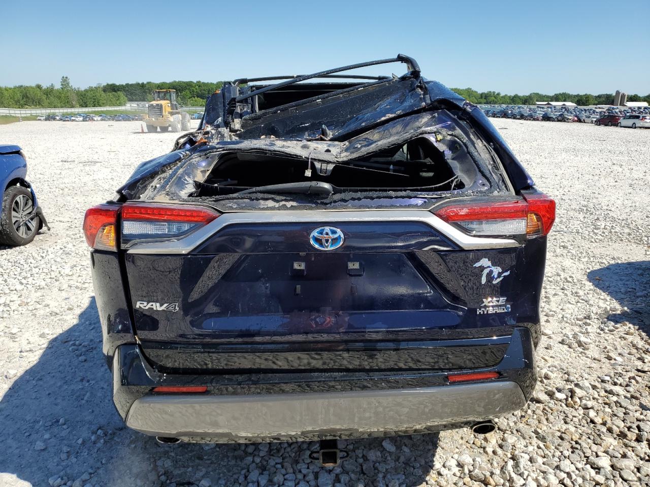 2020 Toyota Rav4 Xse VIN: JTMEWRFV7LD531298 Lot: 56691434