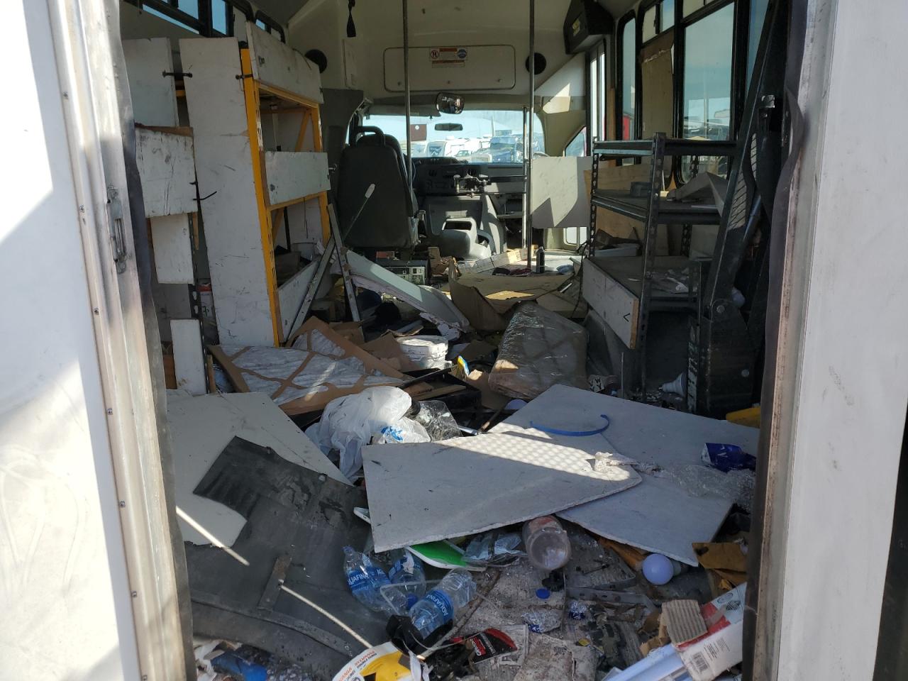 2014 Ford Econoline E350 Super Duty Cutaway Van VIN: 1FDEE3FL9EDB10132 Lot: 54961304