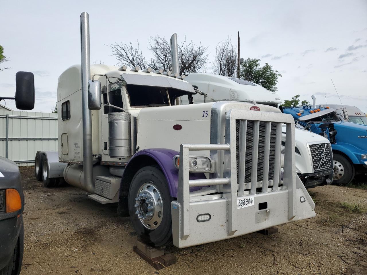 2015 Peterbilt 389  en Venta en Wichita, KS - Side