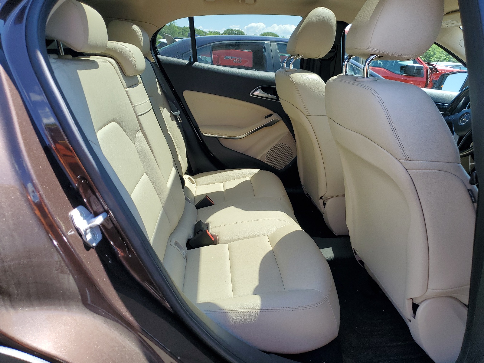 WDCTG4GB5FJ148682 2015 Mercedes-Benz Gla 250 4Matic