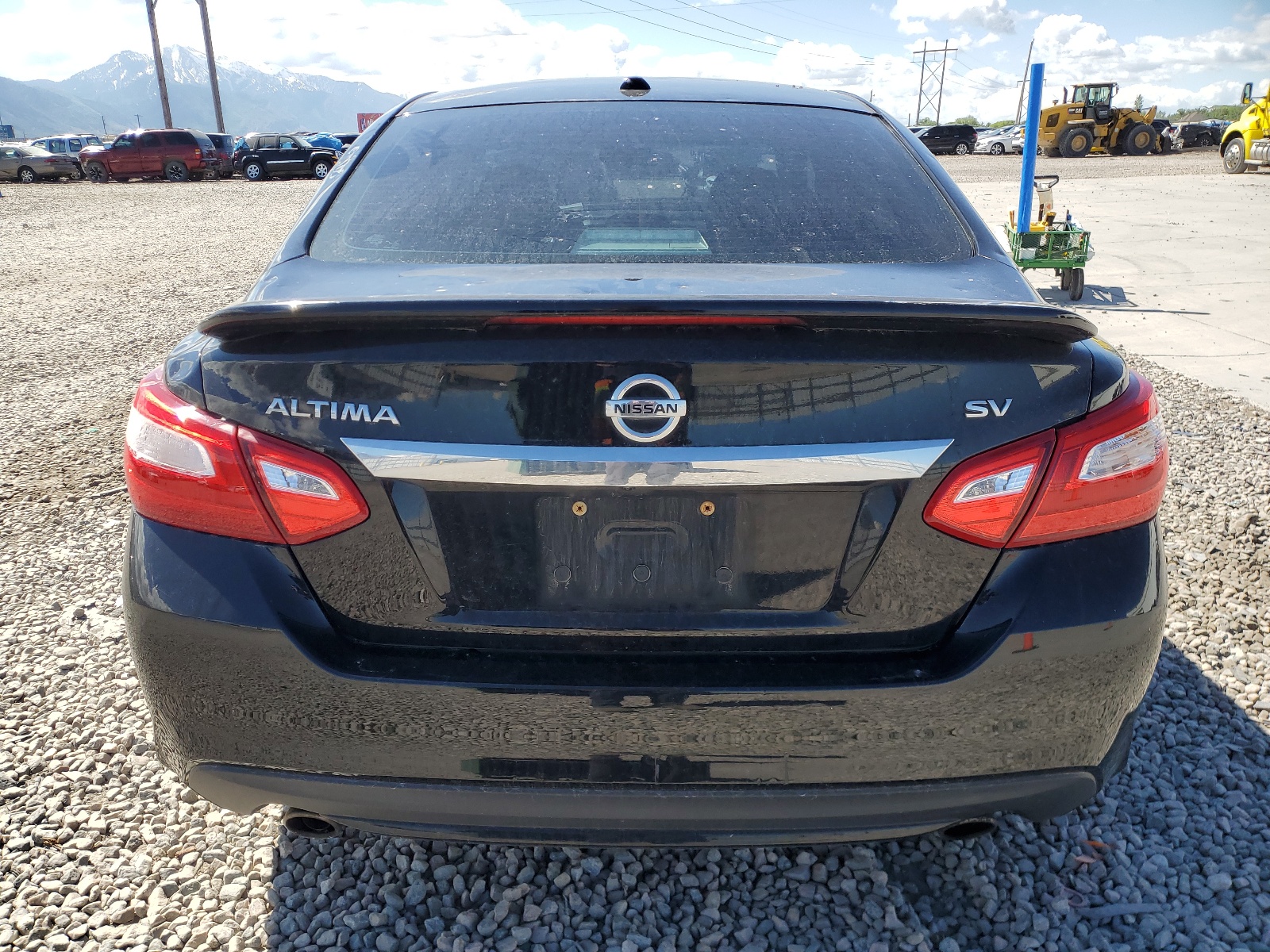 2017 Nissan Altima 2.5 vin: 1N4AL3AP7HC206697