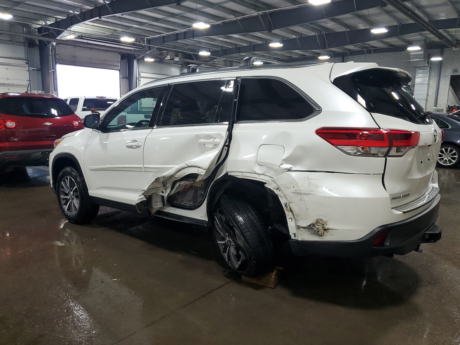 2019 Toyota Highlander Se vin: 5TDJZRFH3KS947206