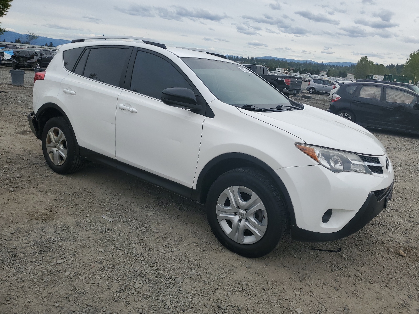 2015 Toyota Rav4 Le vin: 2T3BFREV3FW310664