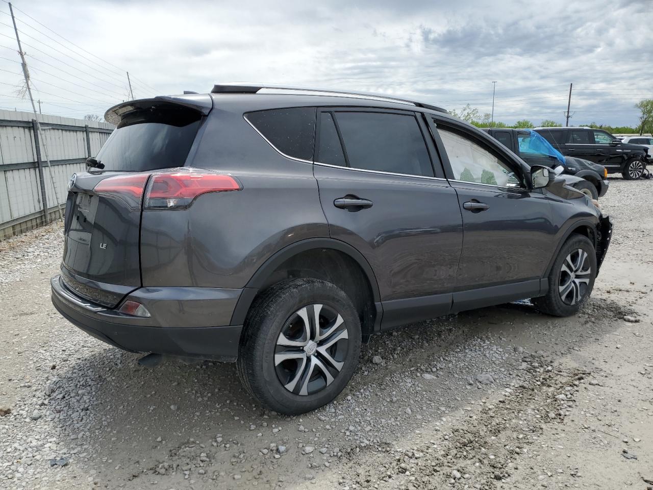 2018 Toyota Rav4 Le VIN: JTMZFREVXJJ161997 Lot: 71232723