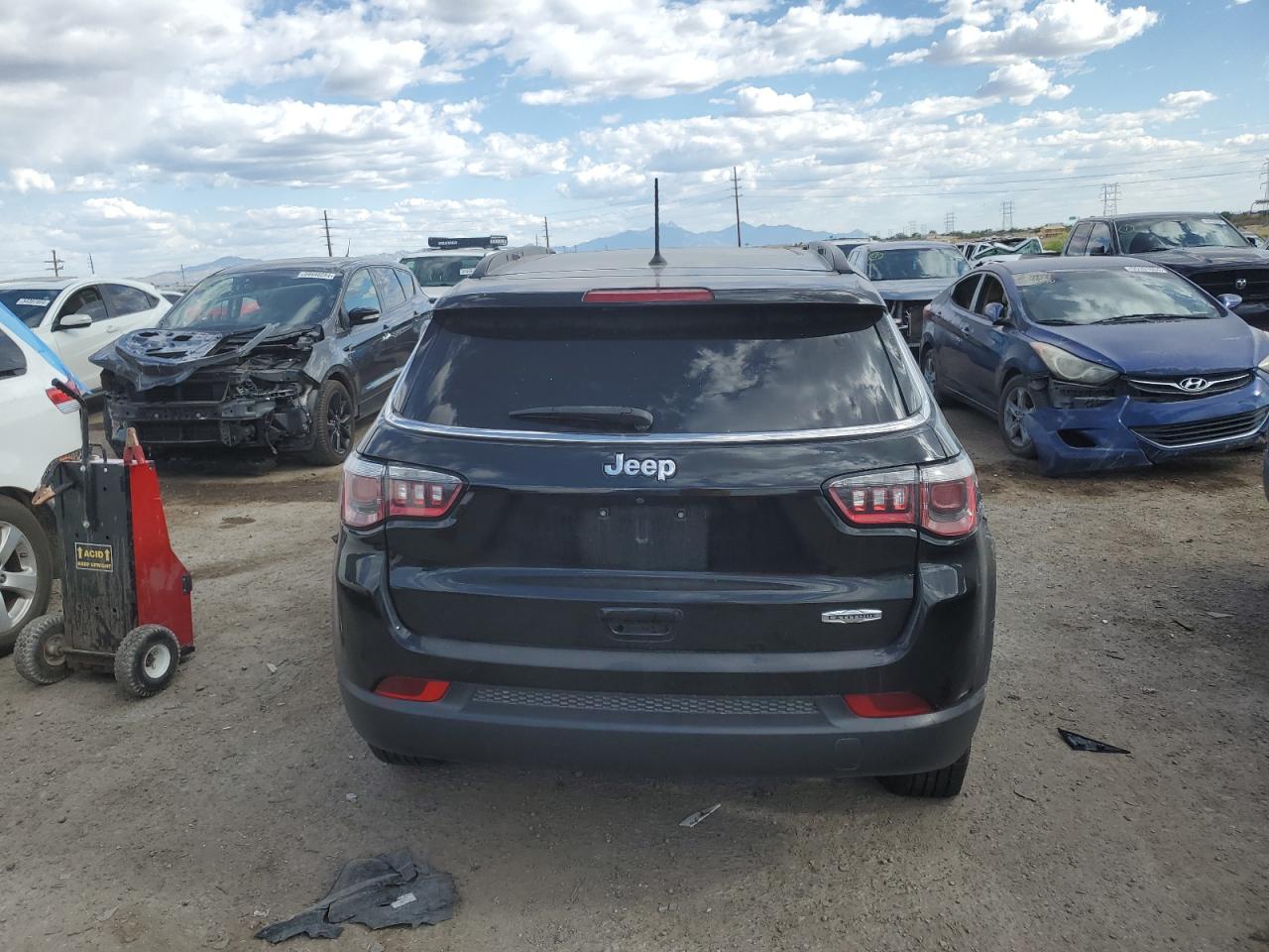 2018 Jeep Compass Latitude VIN: 3C4NJCBB8JT494728 Lot: 55002264