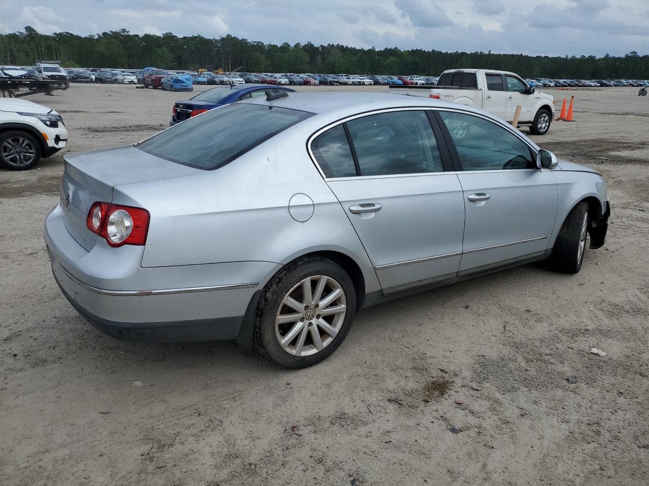 WVWEU73CX6P096969 2006 Volkswagen Passat 3.6L Luxury