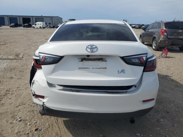 Седаны TOYOTA YARIS 2017 Белый