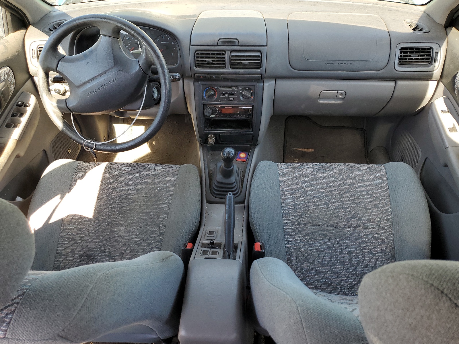 JF1GF4854WG803372 1998 Subaru Impreza Outback