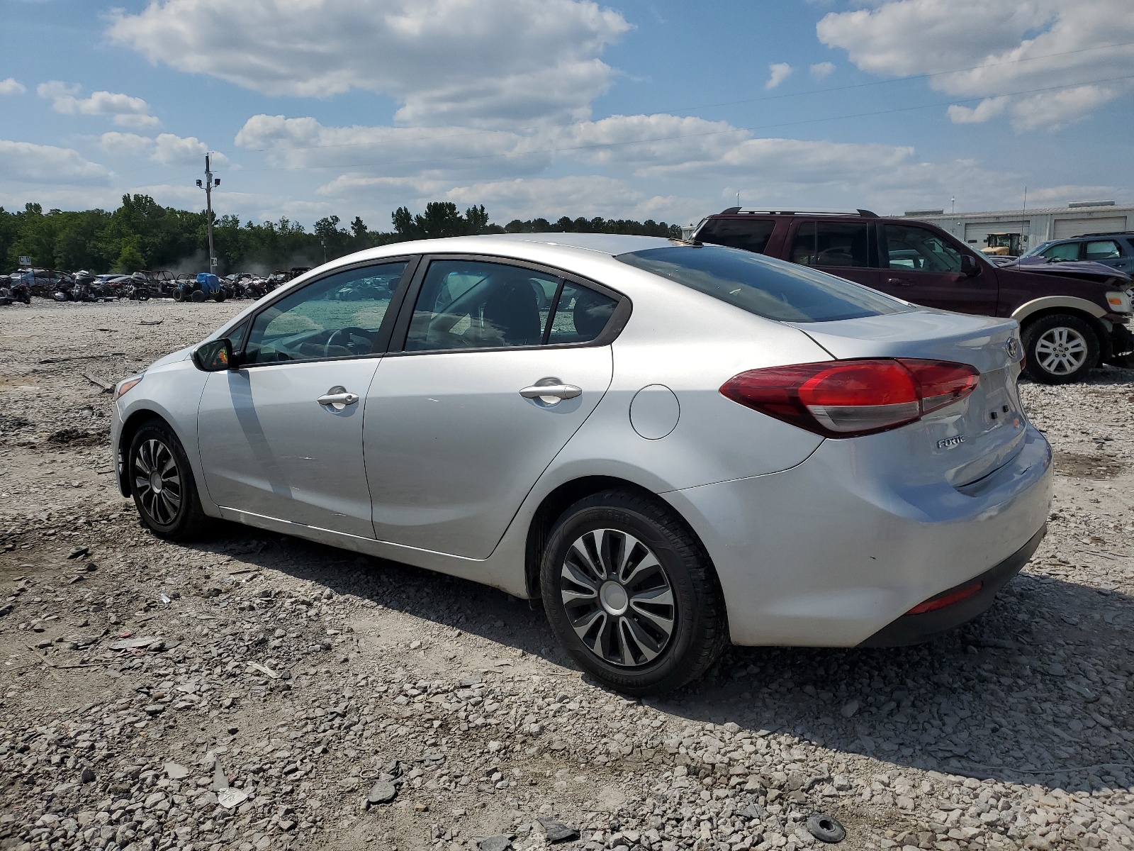 2017 Kia Forte Lx vin: 3KPFK4A74HE113573