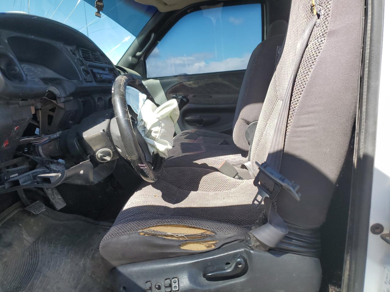 1998 Dodge Ram 2500 VIN: 1B7KF2366WJ240921 Lot: 52307554