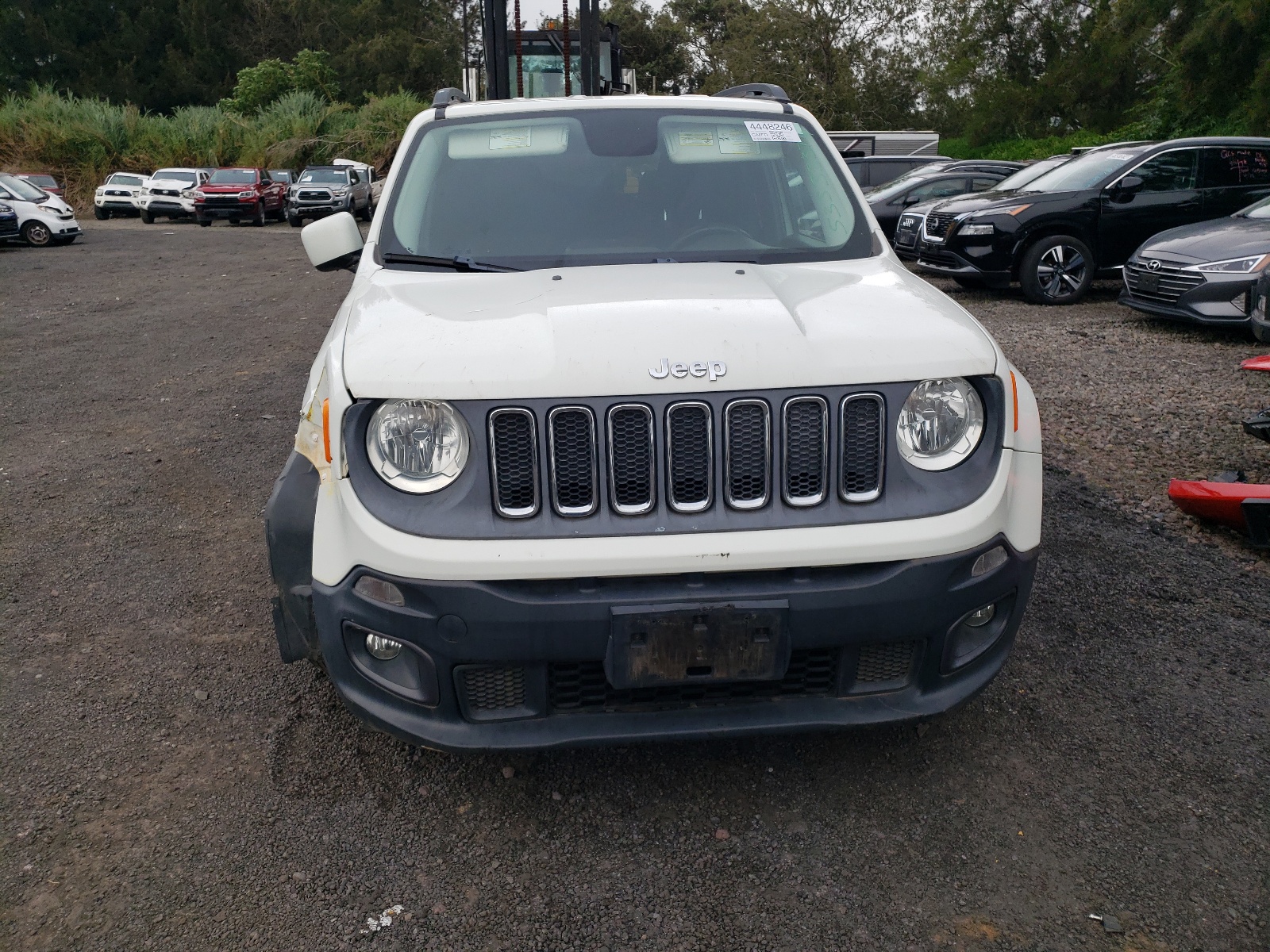 2016 Jeep Renegade Latitude vin: ZACCJBBT0GPD07556