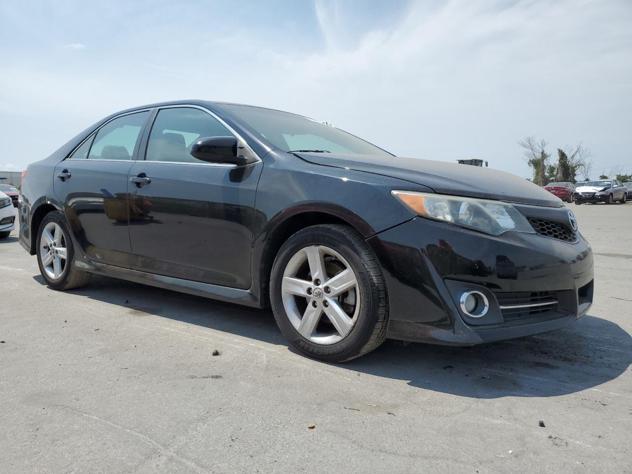 2014 Toyota Camry - Image 4