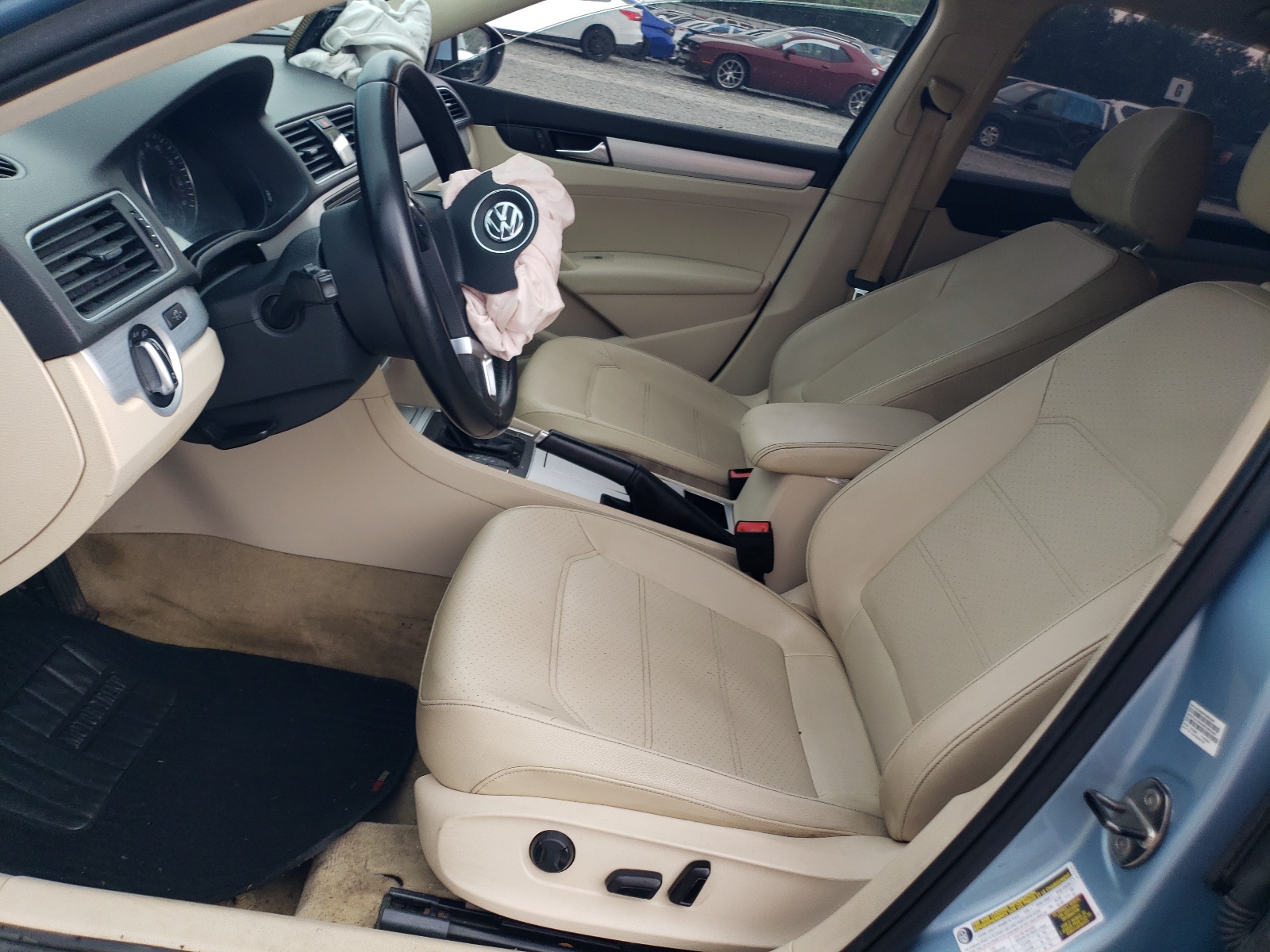 1VWBP7A34CC039910 2012 Volkswagen Passat Se