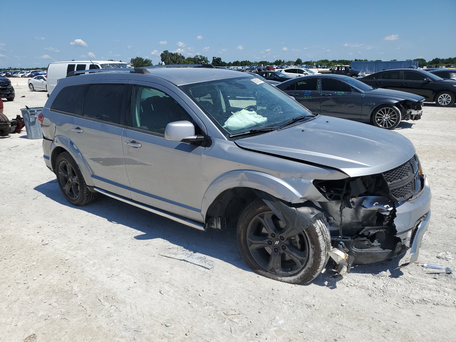 3C4PDCGG7JT378733 2018 Dodge Journey Crossroad