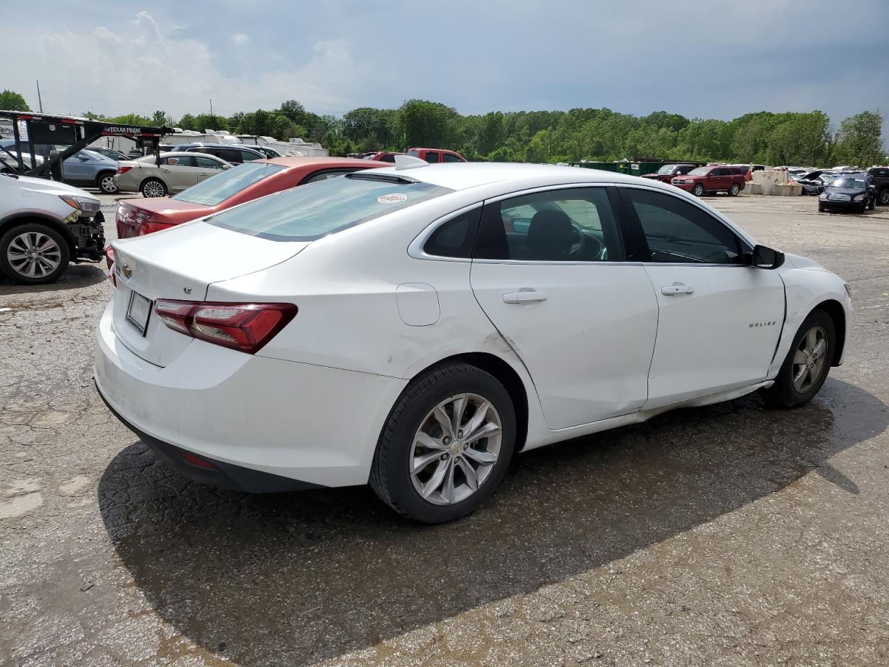 2021 Chevrolet Malibu - Image 3
