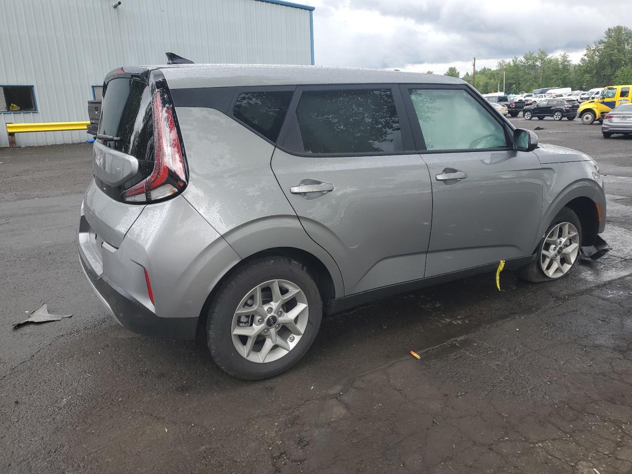 VIN KNDJ23AU5R7915660 2024 KIA SOUL no.3