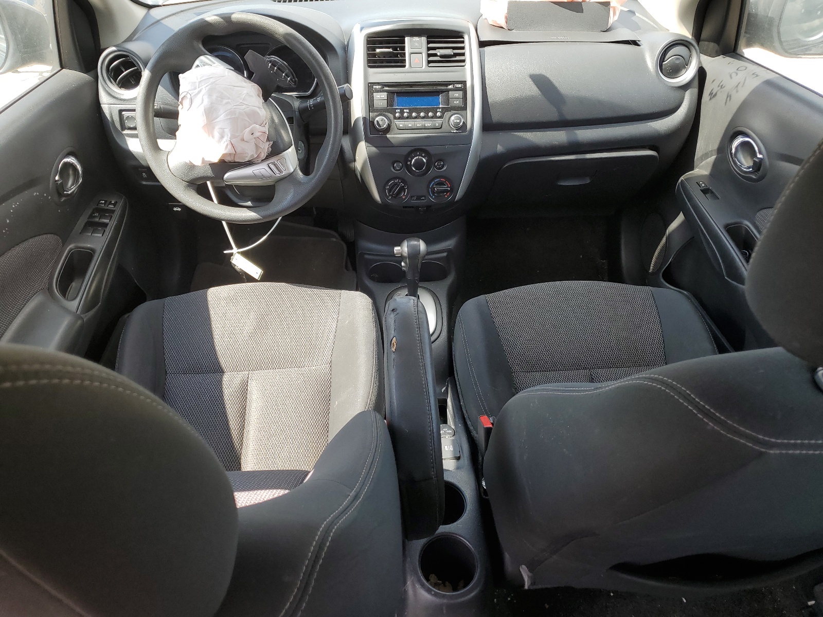 3N1CN7AP3GL852815 2016 Nissan Versa S