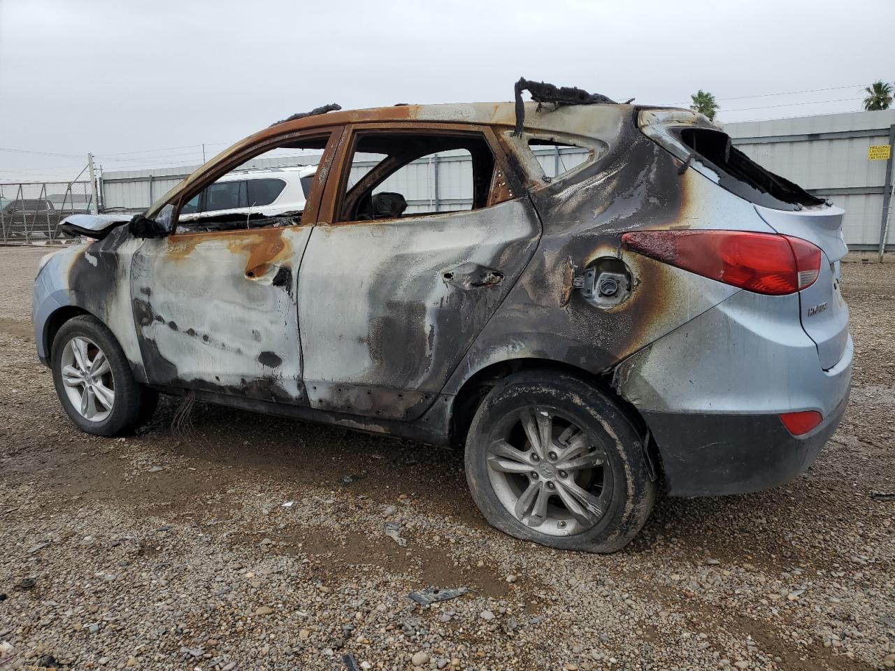 2012 Hyundai Tucson - Image 2