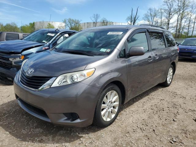 2011 Toyota Sienna Le  