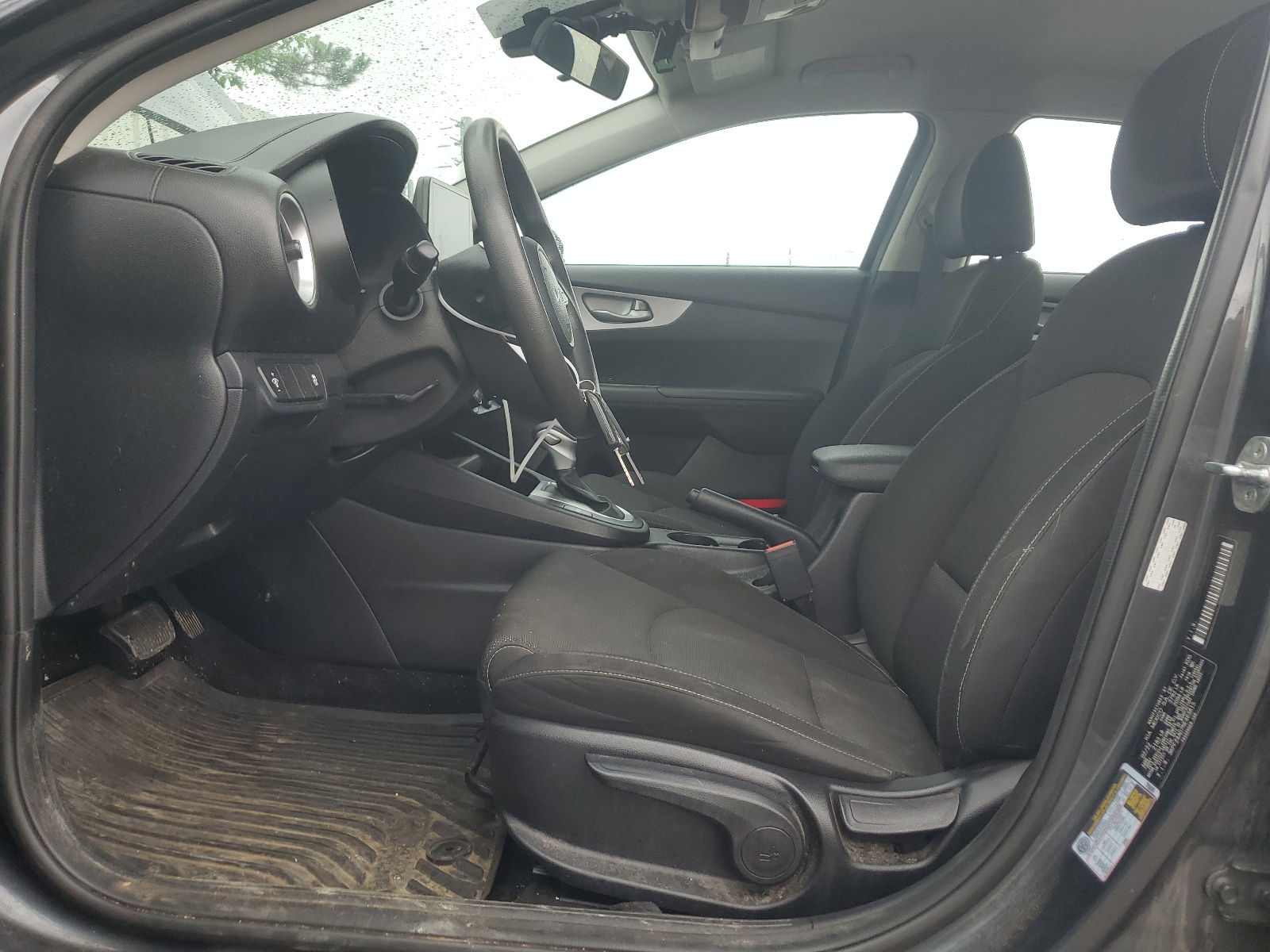 3KPF24AD7NE463815 2022 Kia Forte Fe