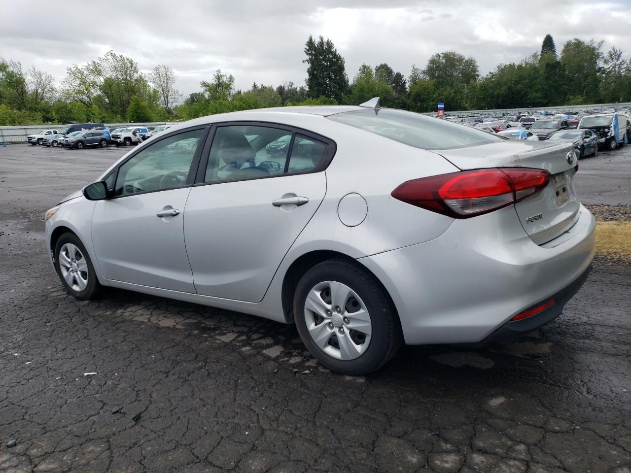 2017 Kia Forte Lx VIN: 3KPFK4A73HE092182 Lot: 55891254
