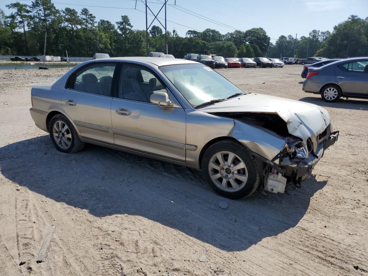 2004 Kia Optima - Image 4