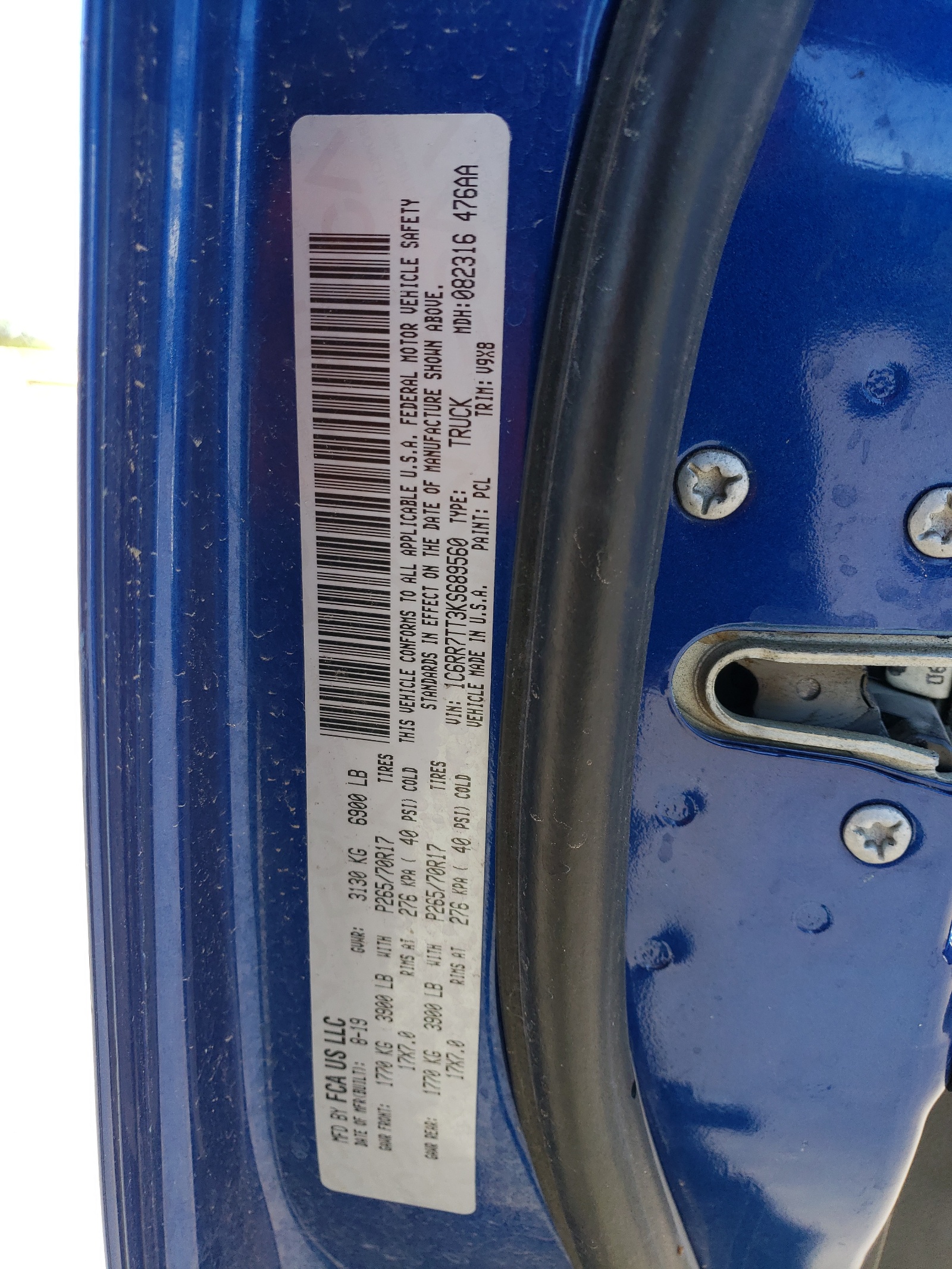 1C6RR7TT3KS689560 2019 Ram 1500 Classic Slt