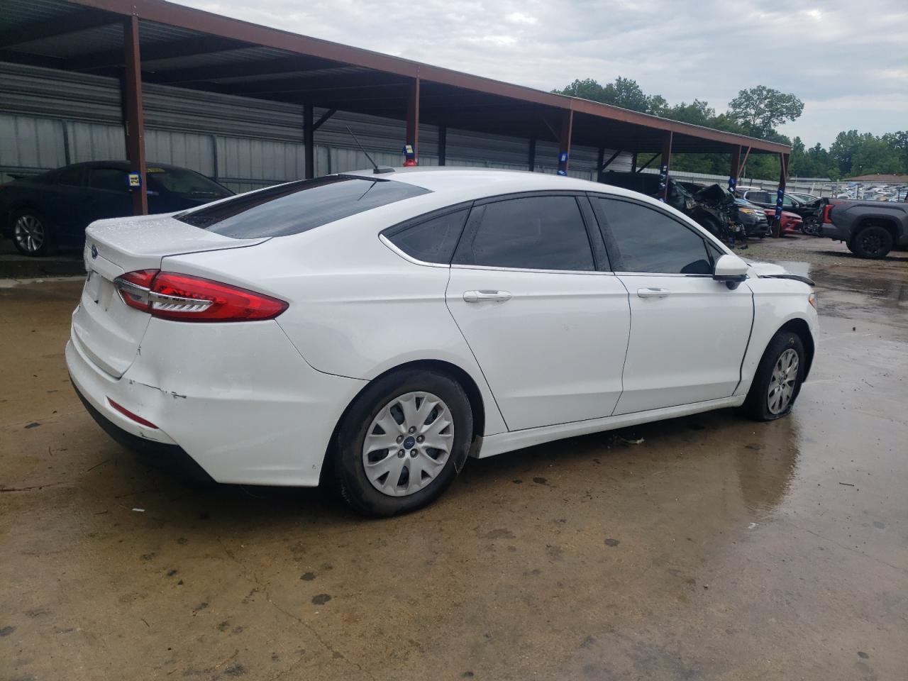 2019 Ford Fusion S VIN: 3FA6P0G78KR161312 Lot: 57020184