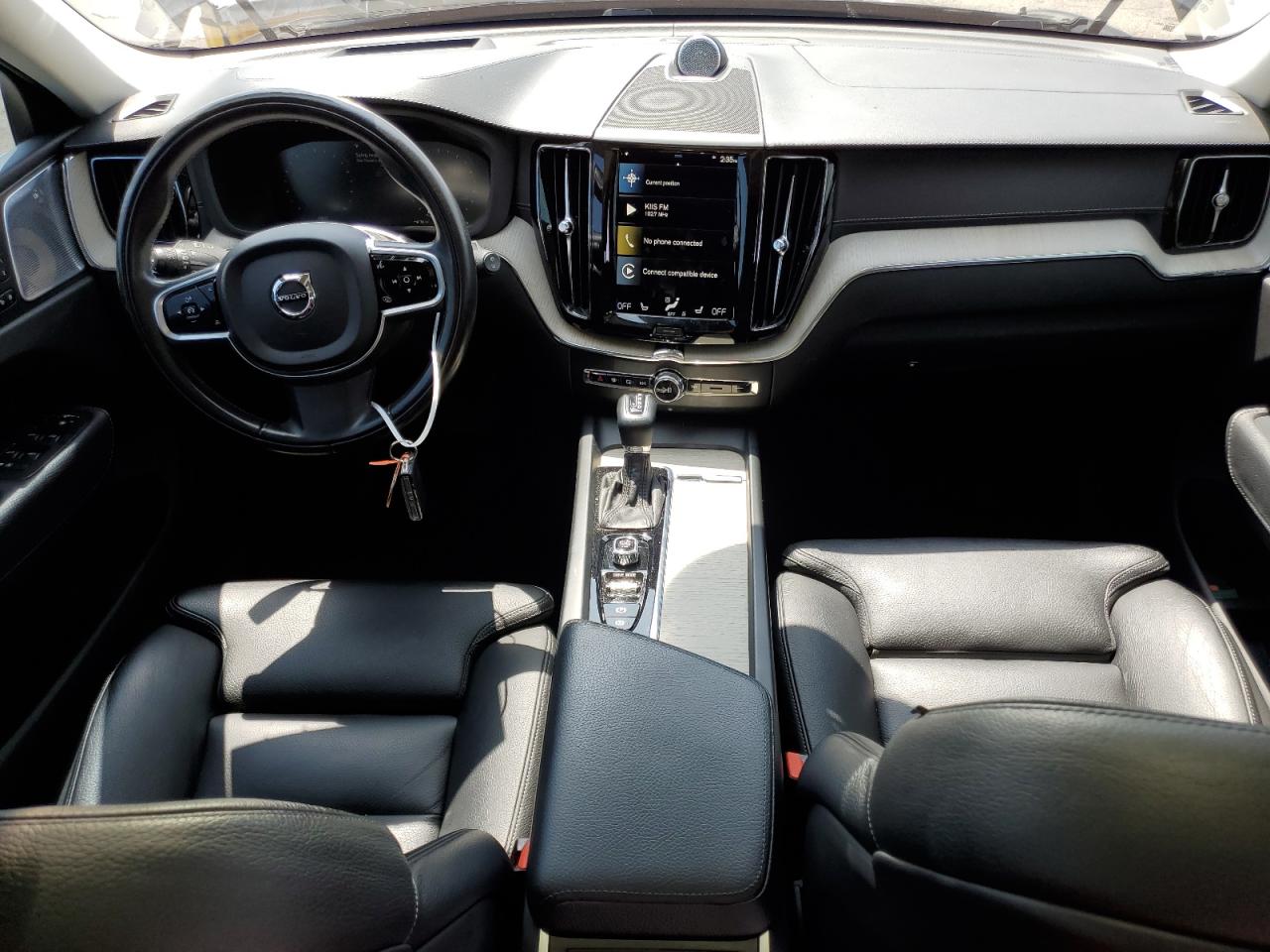 2018 Volvo XC60 - Image 8