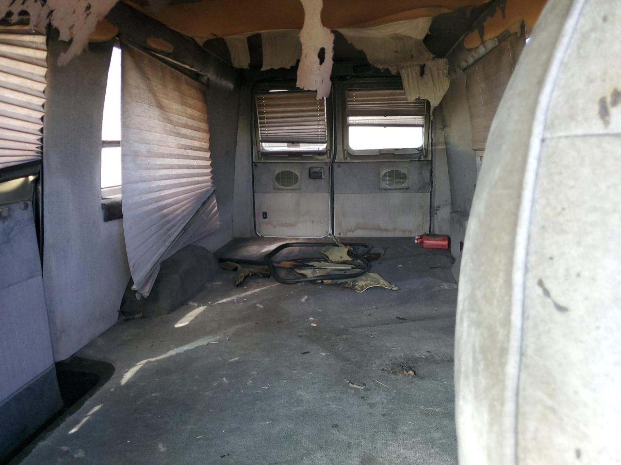 2001 Ford Econoline E350 Super Duty Van VIN: 1FDSS34FX1HB37321 Lot: 54215934