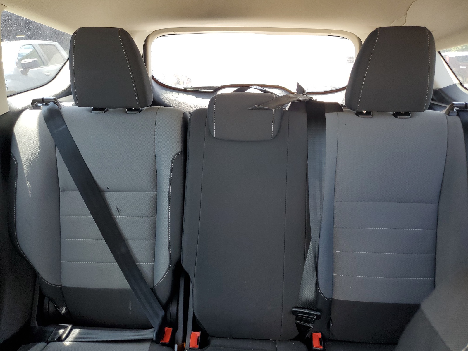 1FMCU0F7XJUB79806 2018 Ford Escape S