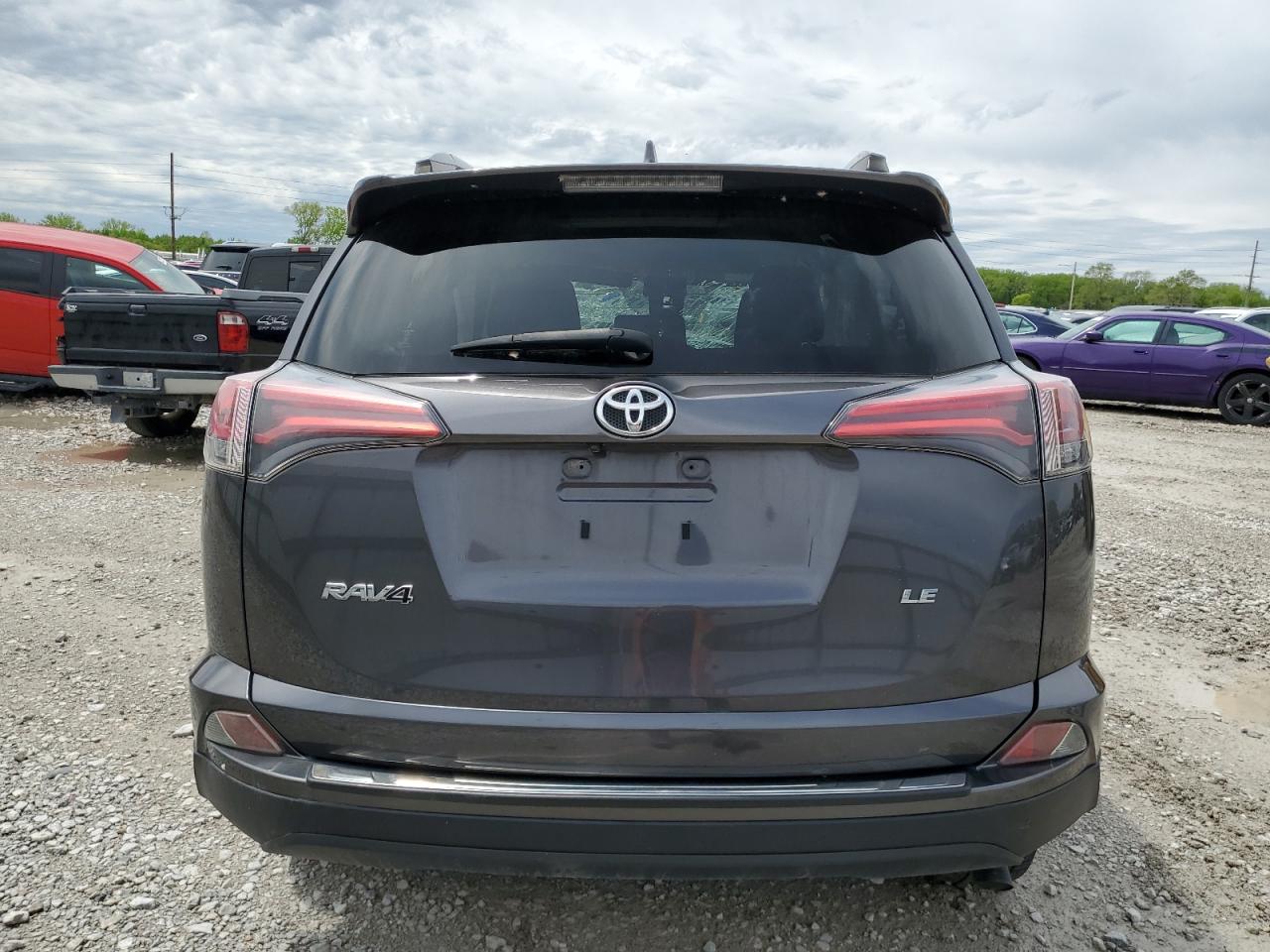 2018 Toyota Rav4 Le VIN: JTMZFREVXJJ161997 Lot: 71232723