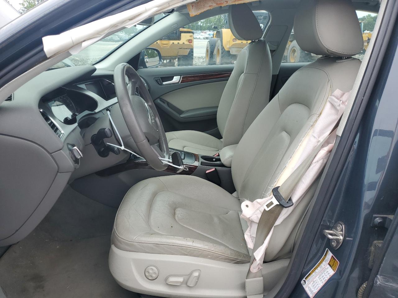 2010 Audi A4 Premium VIN: WAUBFAFL6AN027221 Lot: 53878314