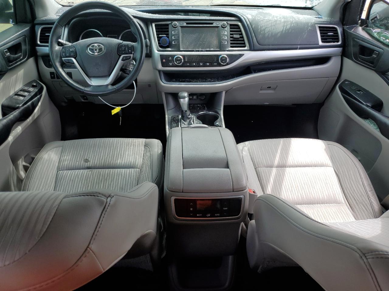 2019 Toyota Highlander Le VIN: 5TDZZRFH5KS295000 Lot: 53336804