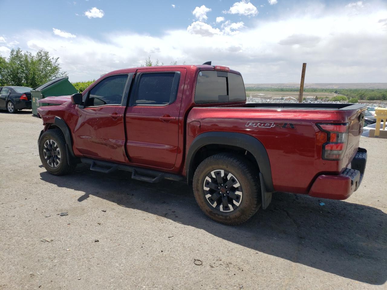 1N6ED1EK2PN618618 2023 NISSAN NAVARA - Image 2