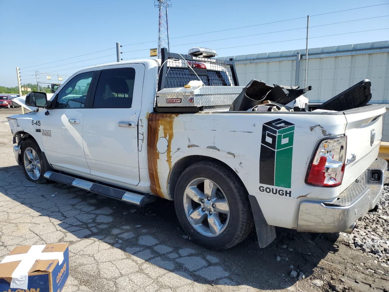 2017 RAM 1500 - Image 2