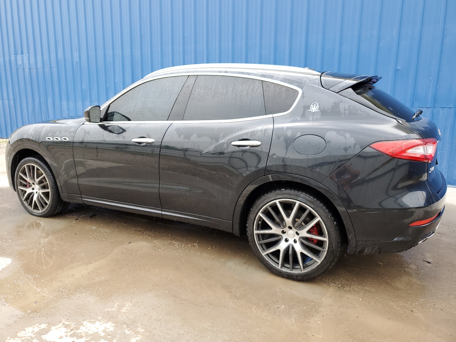 ZN661YUS2HX260998 2017 Maserati Levante S Sport