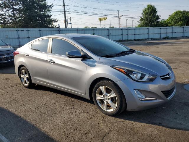  HYUNDAI ELANTRA 2016 Srebrny