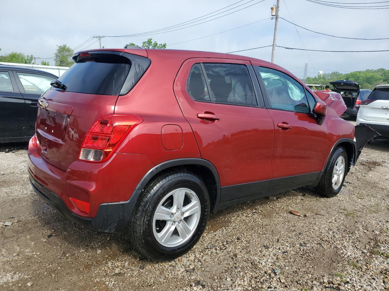 VIN KL7CJKSB8MB317536 2021 CHEVROLET TRAX no.3