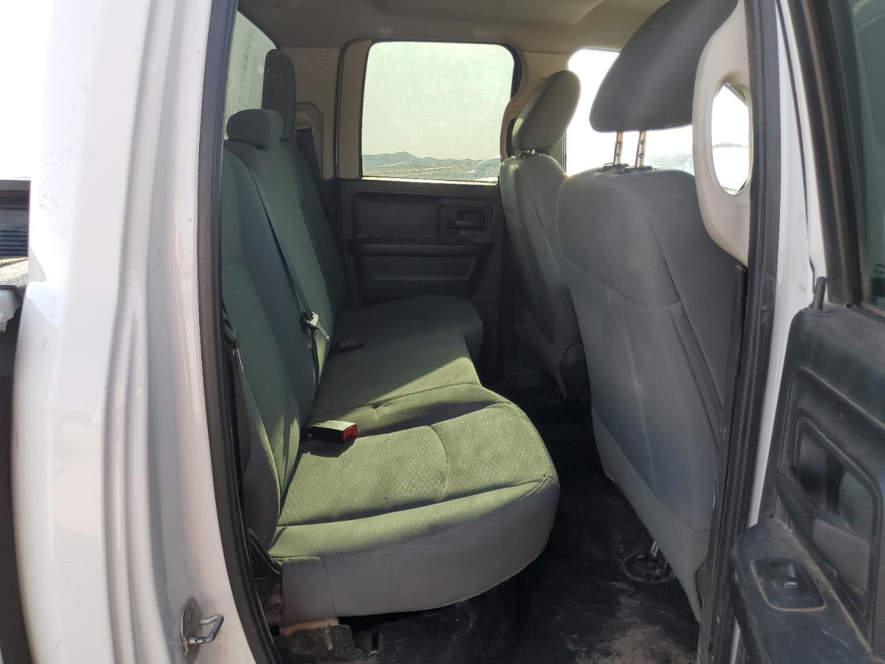 2015 RAM 1500 - Image 11