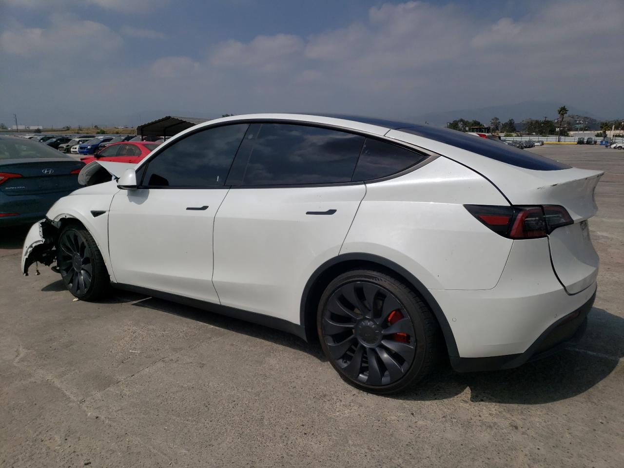 2022 Tesla Model Y VIN: 7SAYGDEF6NF493231 Lot: 52336284