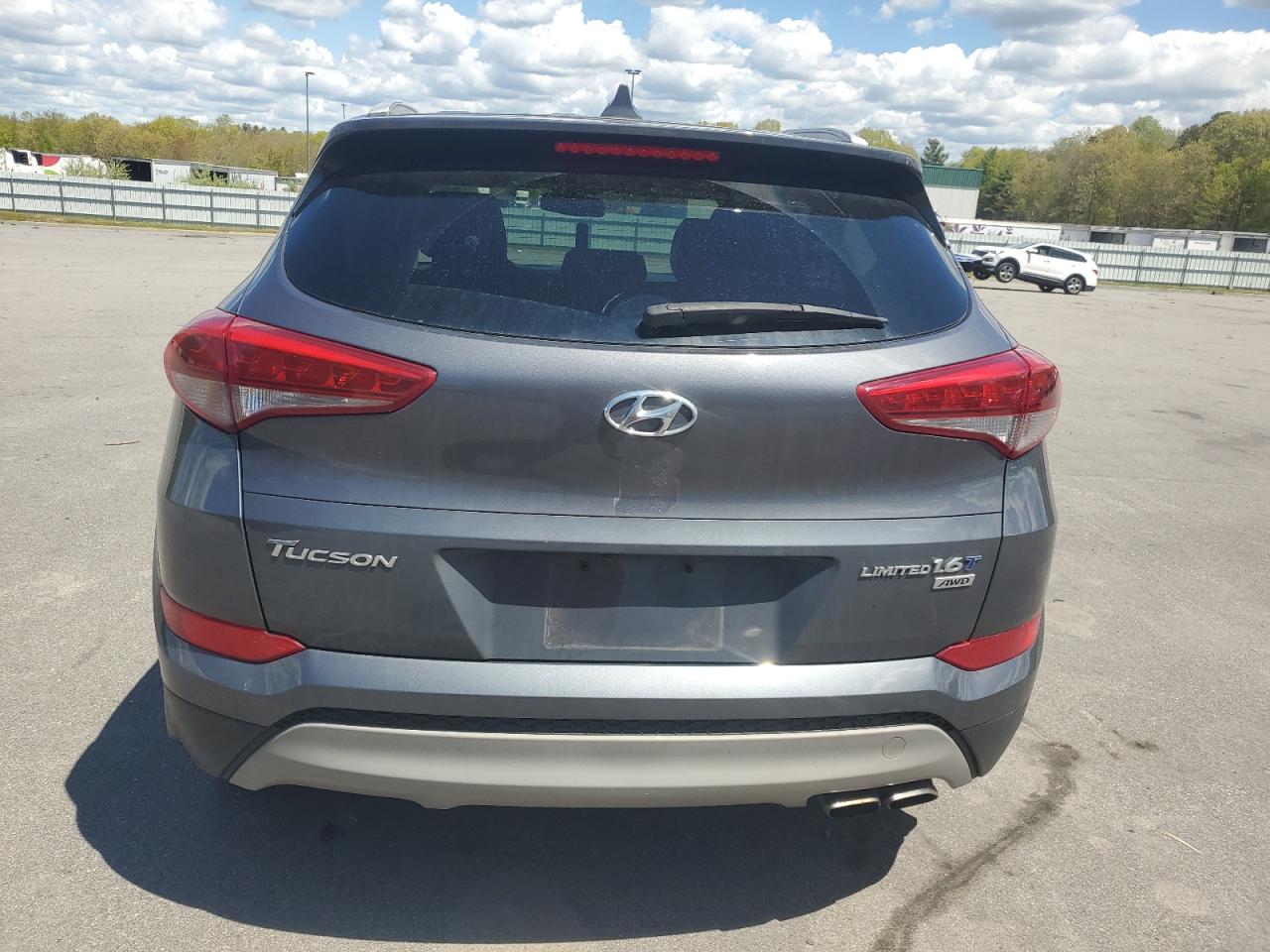 2017 Hyundai Tucson Limited VIN: KM8J3CA27HU375834 Lot: 54494364